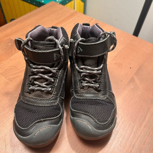 Plae shoes Kaiden Water proof hiking boot size 9 - Picture 2 of 6